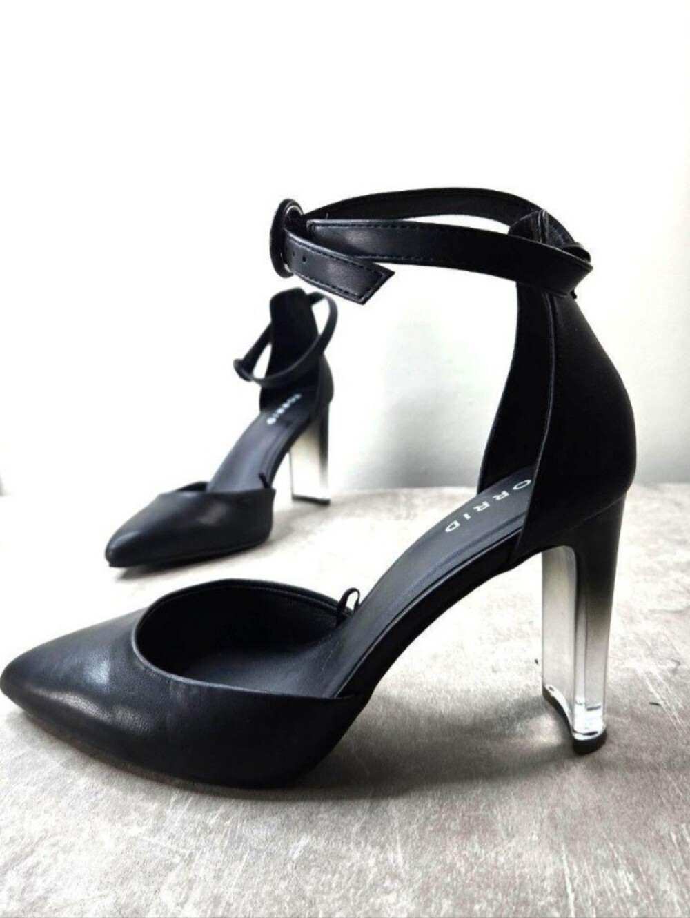 Nwt Torrid Lucite Closed Toe black Heels Size 7WW Coquette Vegan Strappy